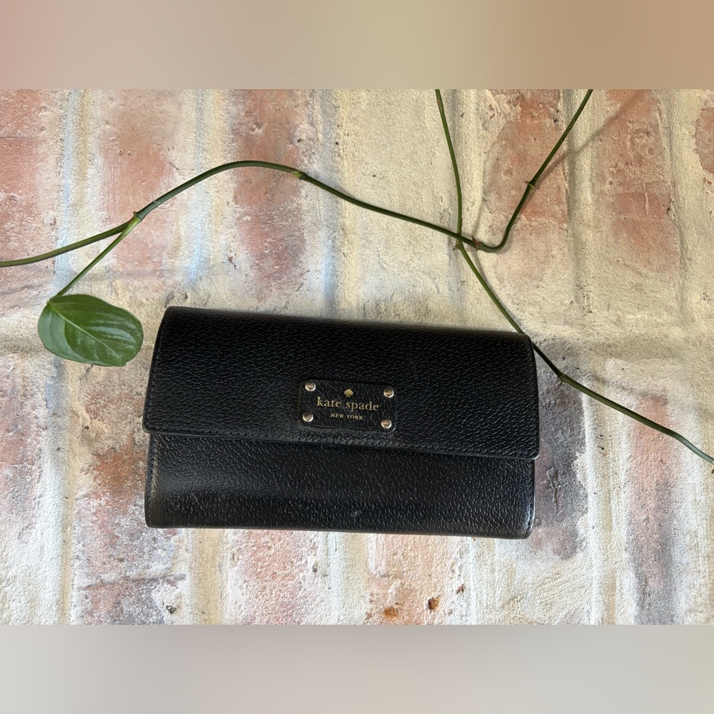 Kate Spade Black Textured Wallet
